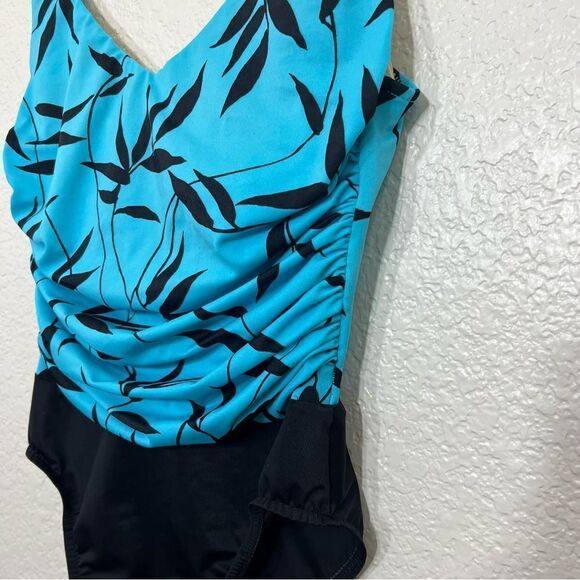 Miraclesuit One Piece Swimsuit Tropical Leaf Print Aqua Blue and Black Size 12 - Picture 7 of 13